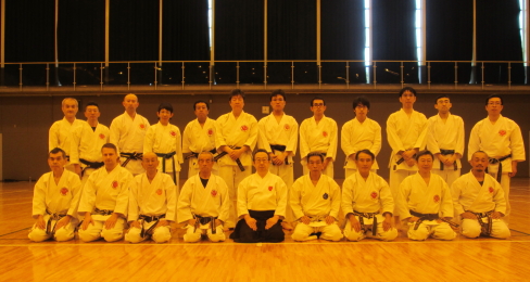 Group photo of domestis seminar