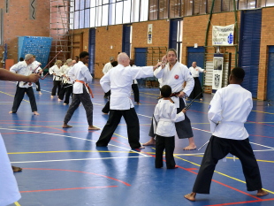 �ނ̎w�����i